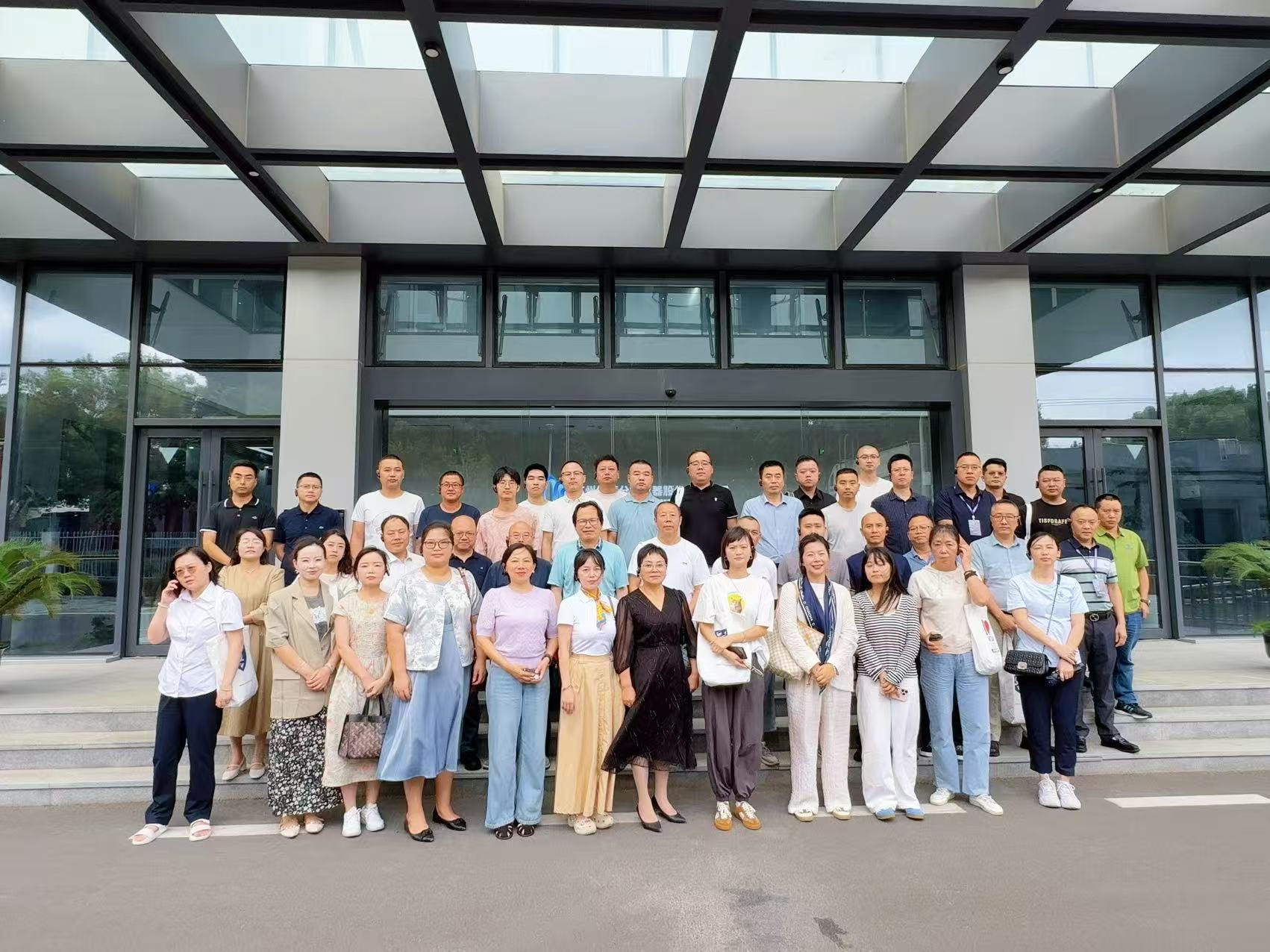 第二期绵阳专精特新企业家班聚焦时博平台（中国）ios/安卓版/手机app下载
实践